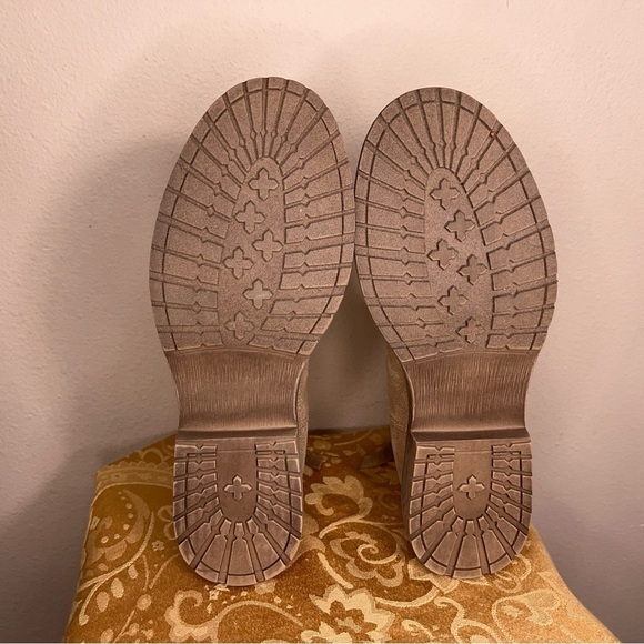 NWOT VERY G SIZE 10 TAN FAUX SUEDE BOOTIES WESTERN BOHO - Picture 11 of 13